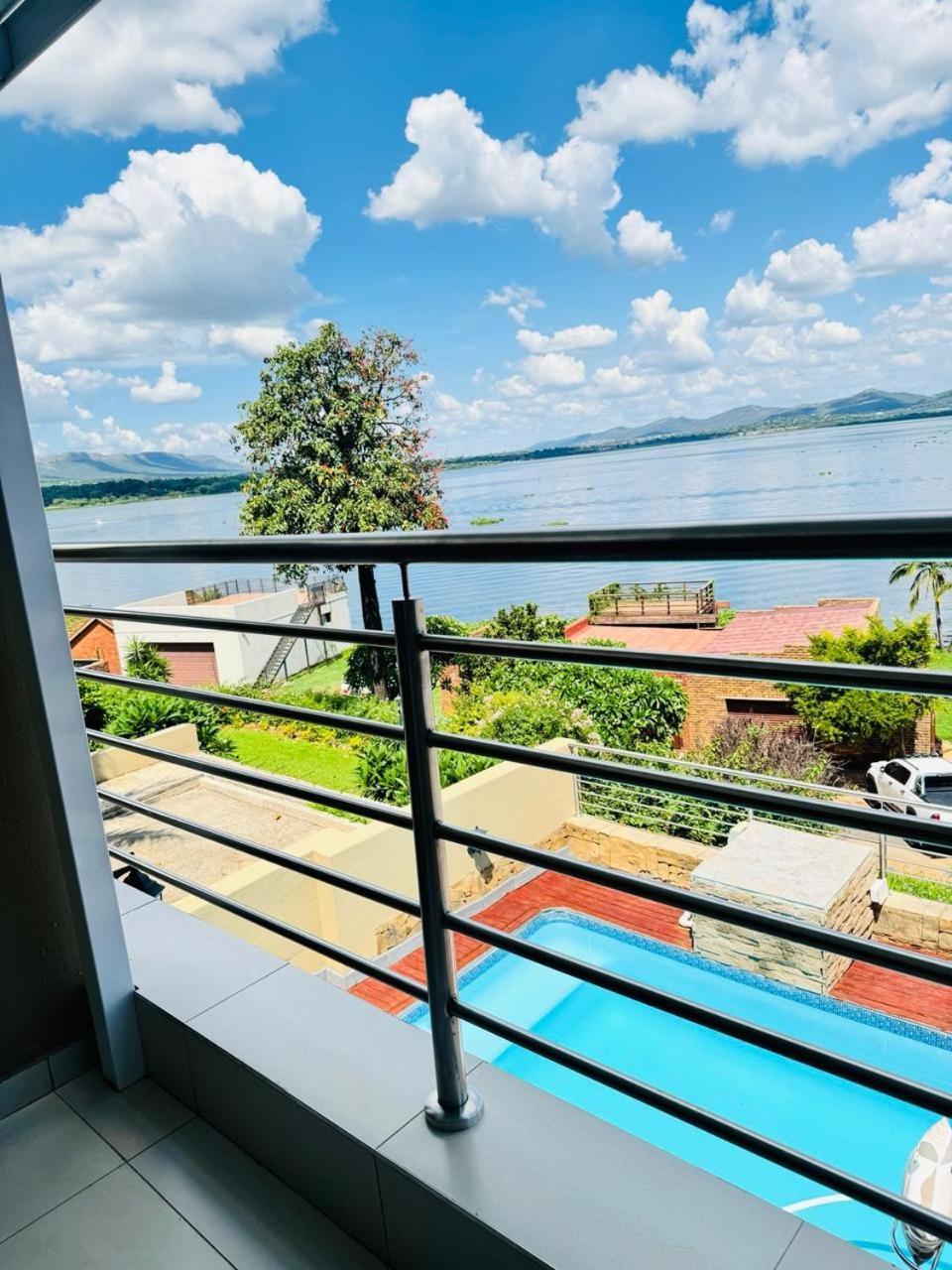 The Holiday House Harties Hartbeespoort Exterior foto